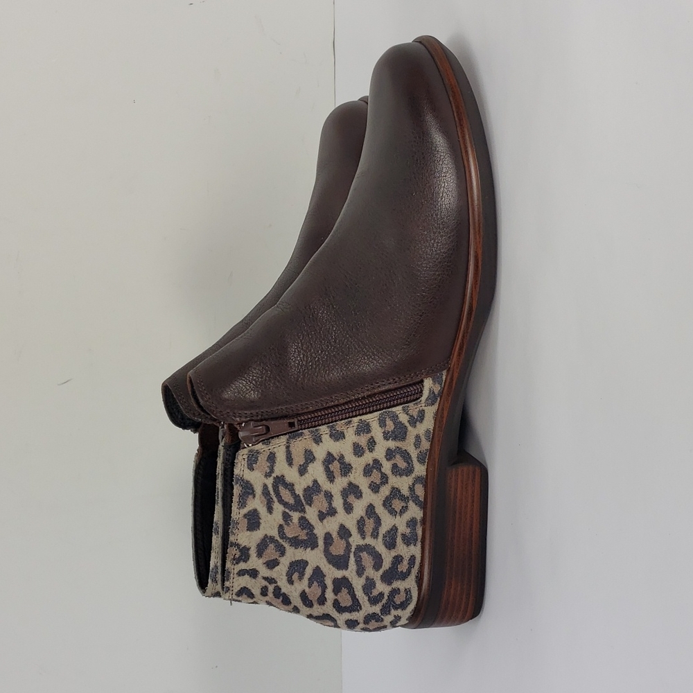 NAOT HELM BROWN LEATHER CHEETAH PRINT SUEDE SIDES ZIP BOOTIES WOMEN'S 42 L 11 - Picture 3 of 11